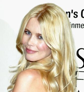 Claudia Schiffer Bagai Hidup di Kebun Binatang