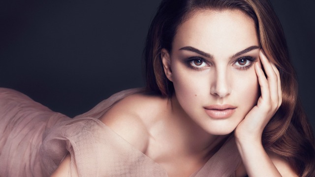 Film Biopic Steve Jobs Gandeng Natalie Portman