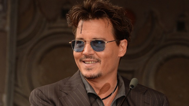 Johnny Depp Bayar Mahal Lukisan Kate Middleton