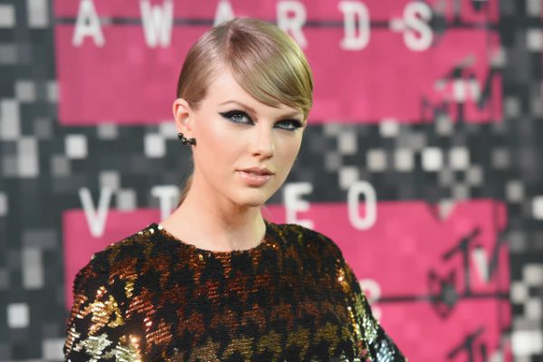 Taylor Swift menjadi tokoh paling berpengaruh