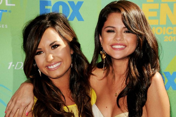 Retaknya persahabatan Selena Gomez & Demi Lovato
