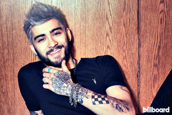 Ternyata Zayn Malik sudah ingin keluar dari One Direction di tahun pertama mereka terbentuk