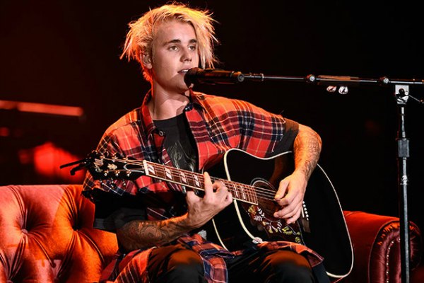 Justin Bieber nyanyikan lagu terbaru “Insecurities” perdana di konsernya