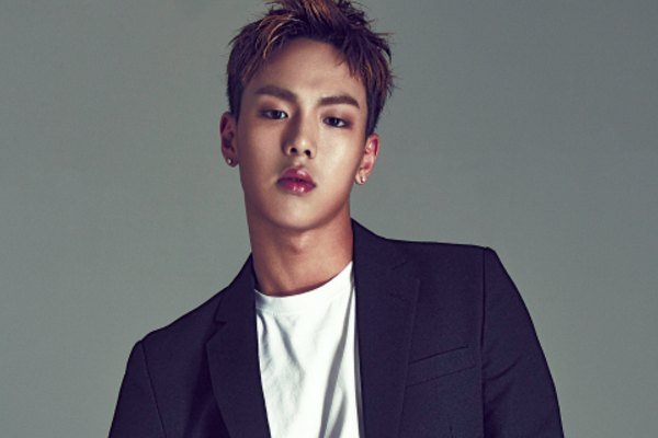 Shownu MONSTA X buat netizen jatuh cinta dengan “Across The Universe”