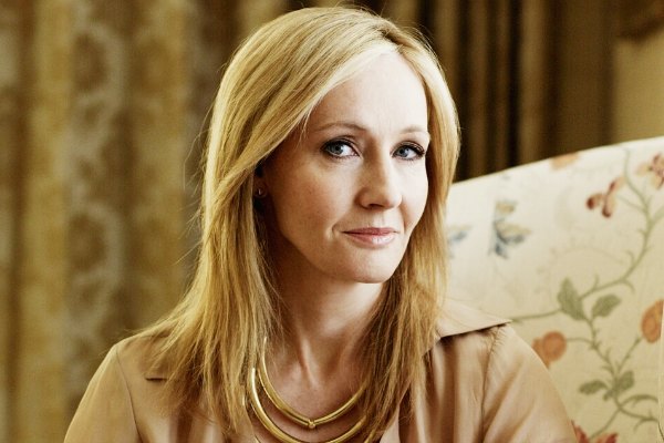 Radio Anak Muda_J.K. Rowling