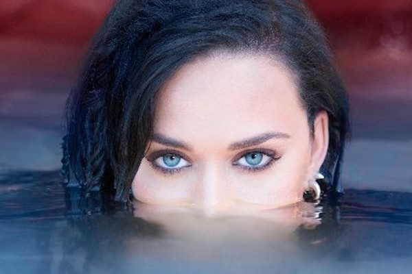 Katy Perry jadi penyemangat di chart Trax2020