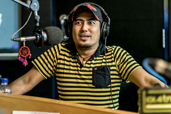 Keseruan Traxkustik on air di Kompak Bareng bersama Rio Febrian