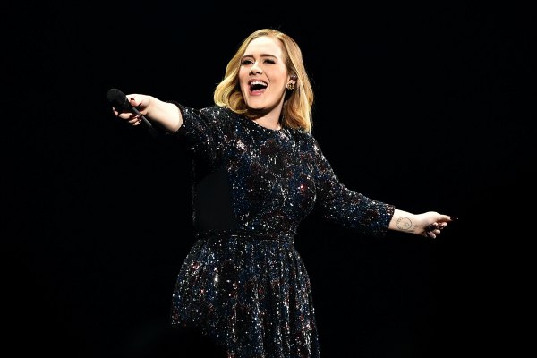 Wow! Adele jadi selebriti UK terkaya tahun ini!