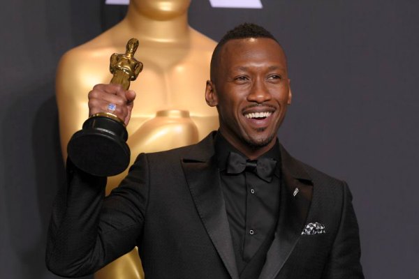 Mahershala Ali, aktor muslim pertama peraih Piala Oscars