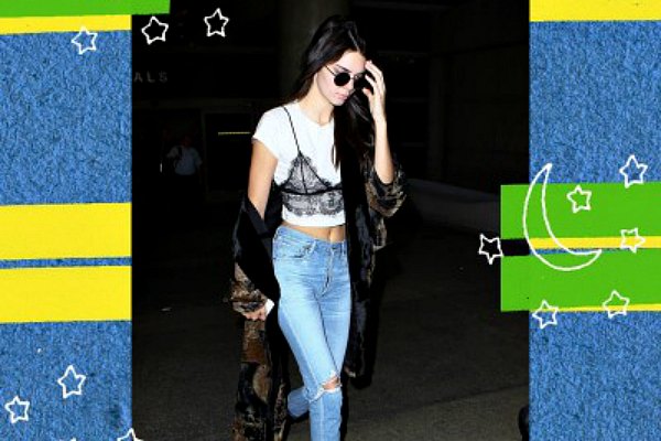 10 cara pakai kaos supaya nggak membosankan ala Kendall Jenner