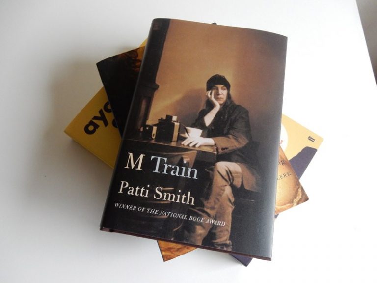 Patti Smith ungkap perjalanan kariernya dalam buku ini