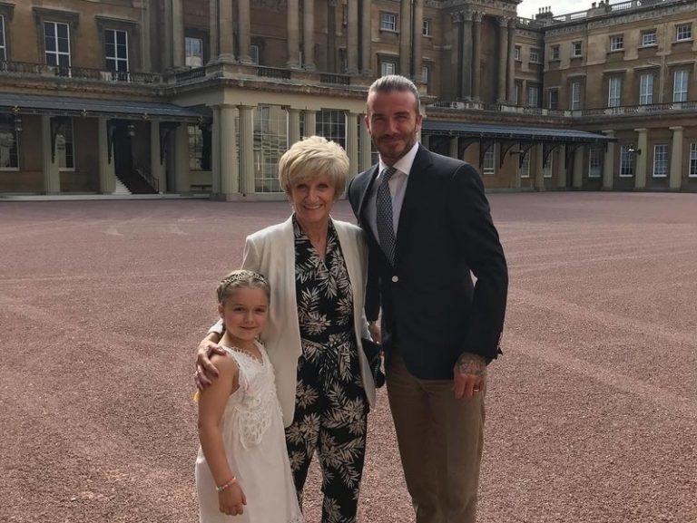 Harper Beckham rayakan ulang tahun di Istana Buckingham