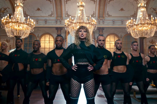 9 makna dibalik adegan video klip Taylor Swift!