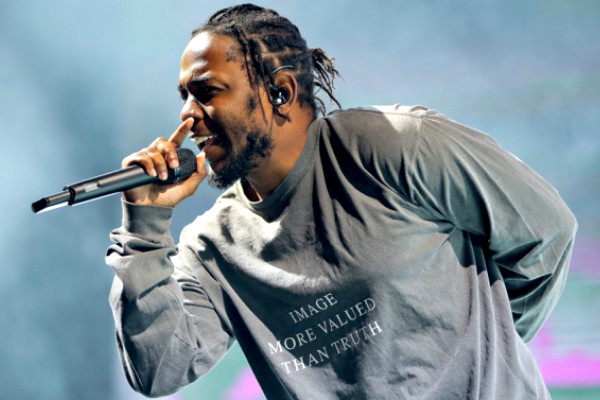 Kendrick Lamar berjaya di MTV VMA 2017!