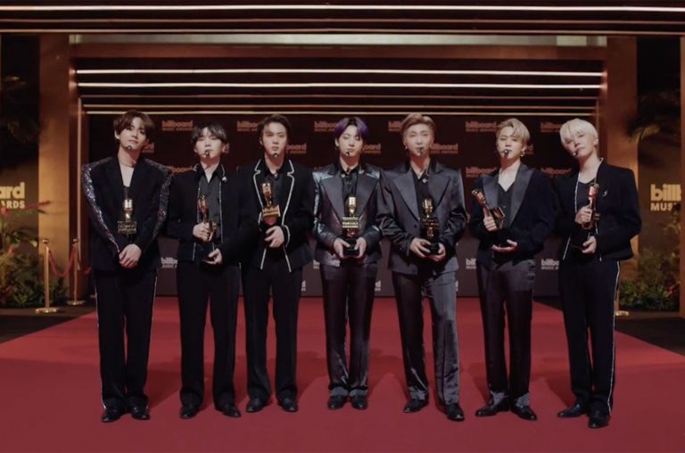 BTS Raih 4 Piala Sekaligus Di Billboard Music Awards 2021
