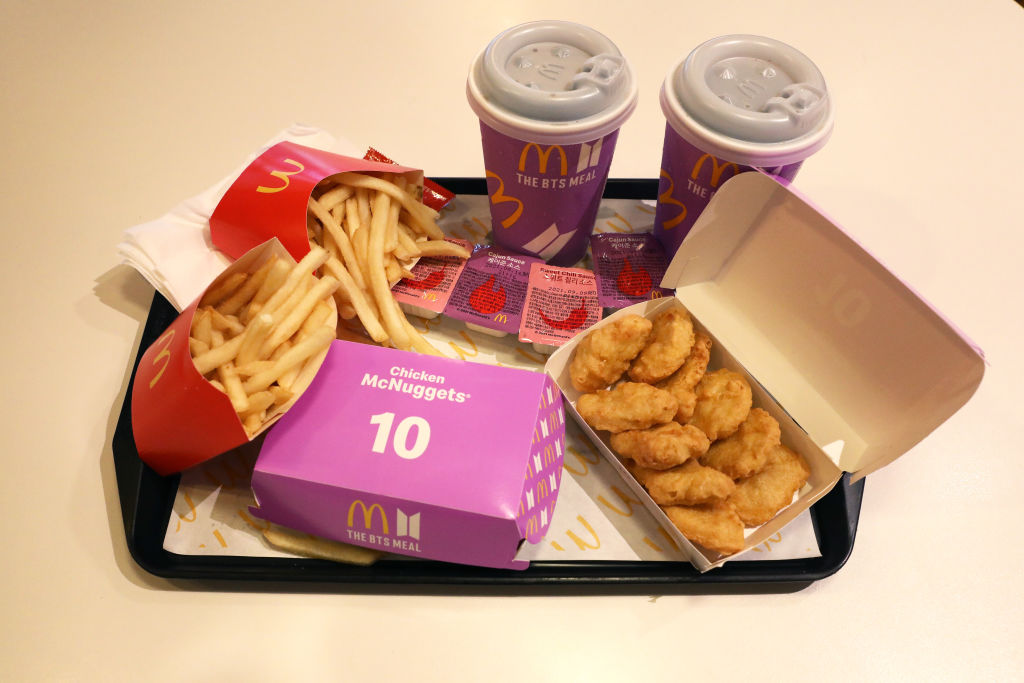 Wow! Nugget BTS Meal Berbentuk Among Us Tembus Seharga 1