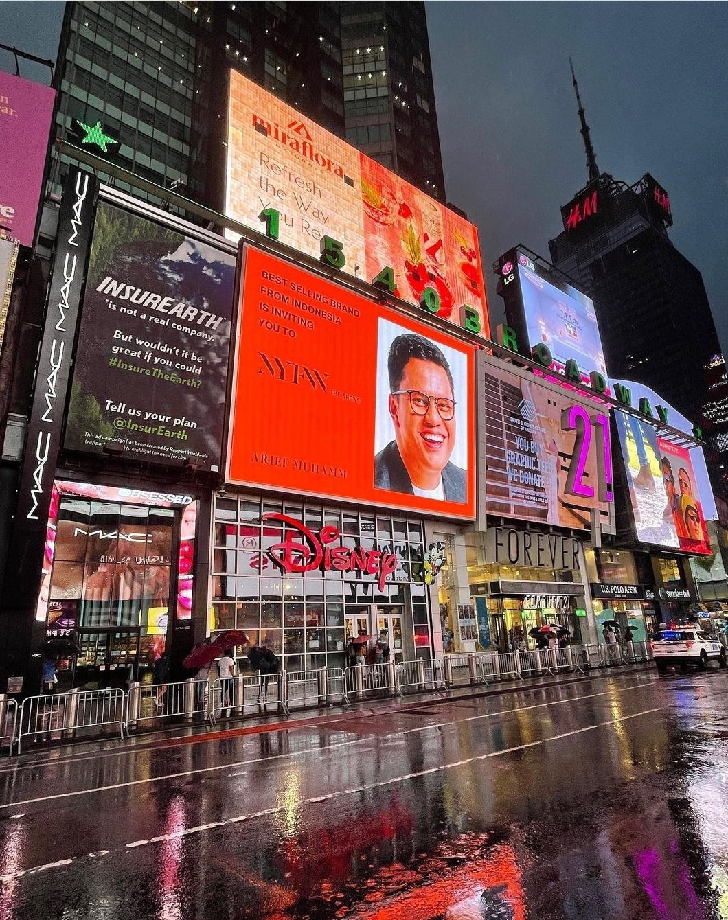 Sering Pajang Artis Indonesia, Berapa Sih Tarif Pasang Iklan di Times Square New York?