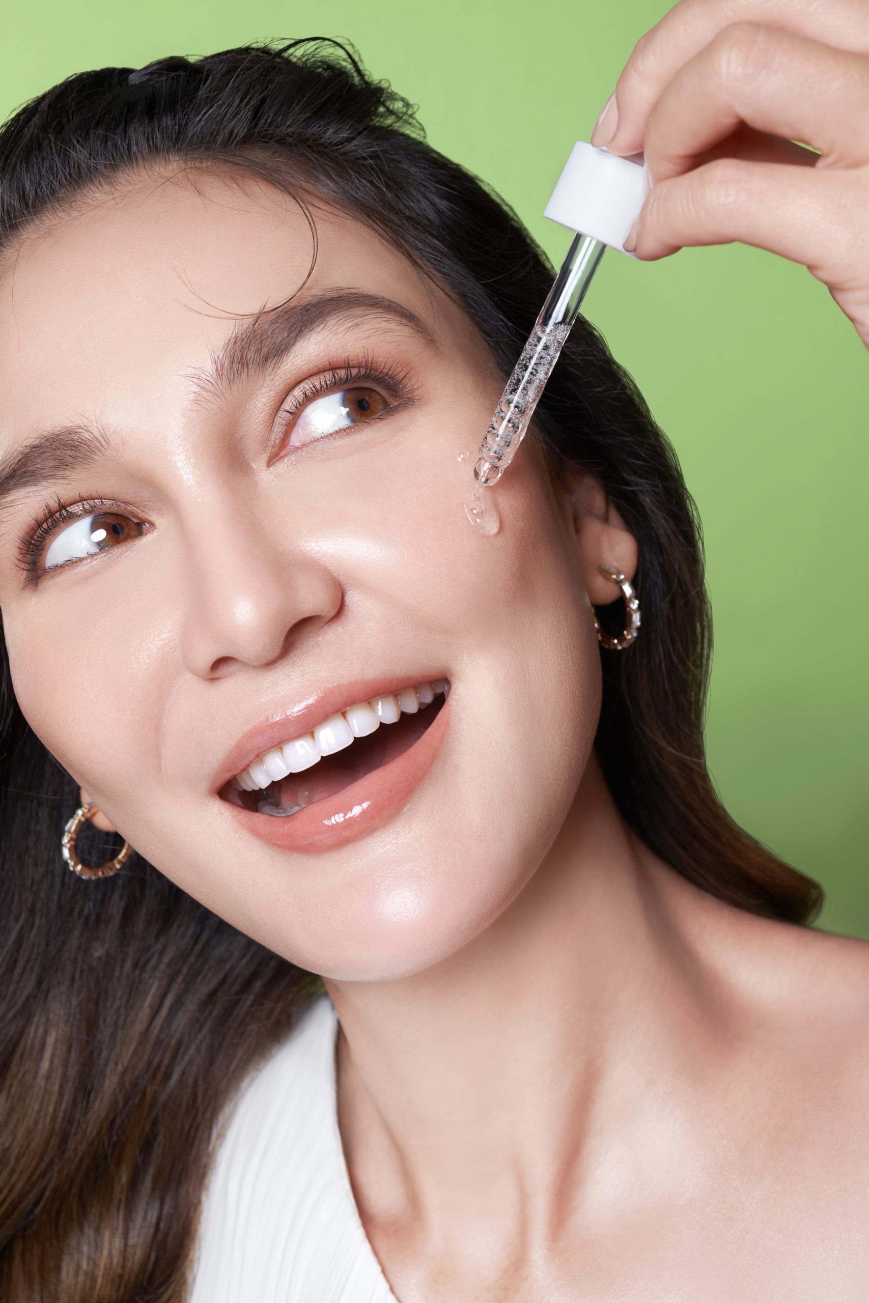  Luna Maya Luncurin Serum NAMA SKIN C BOOSTER FACE SERUM, Ini Keunggulannya!