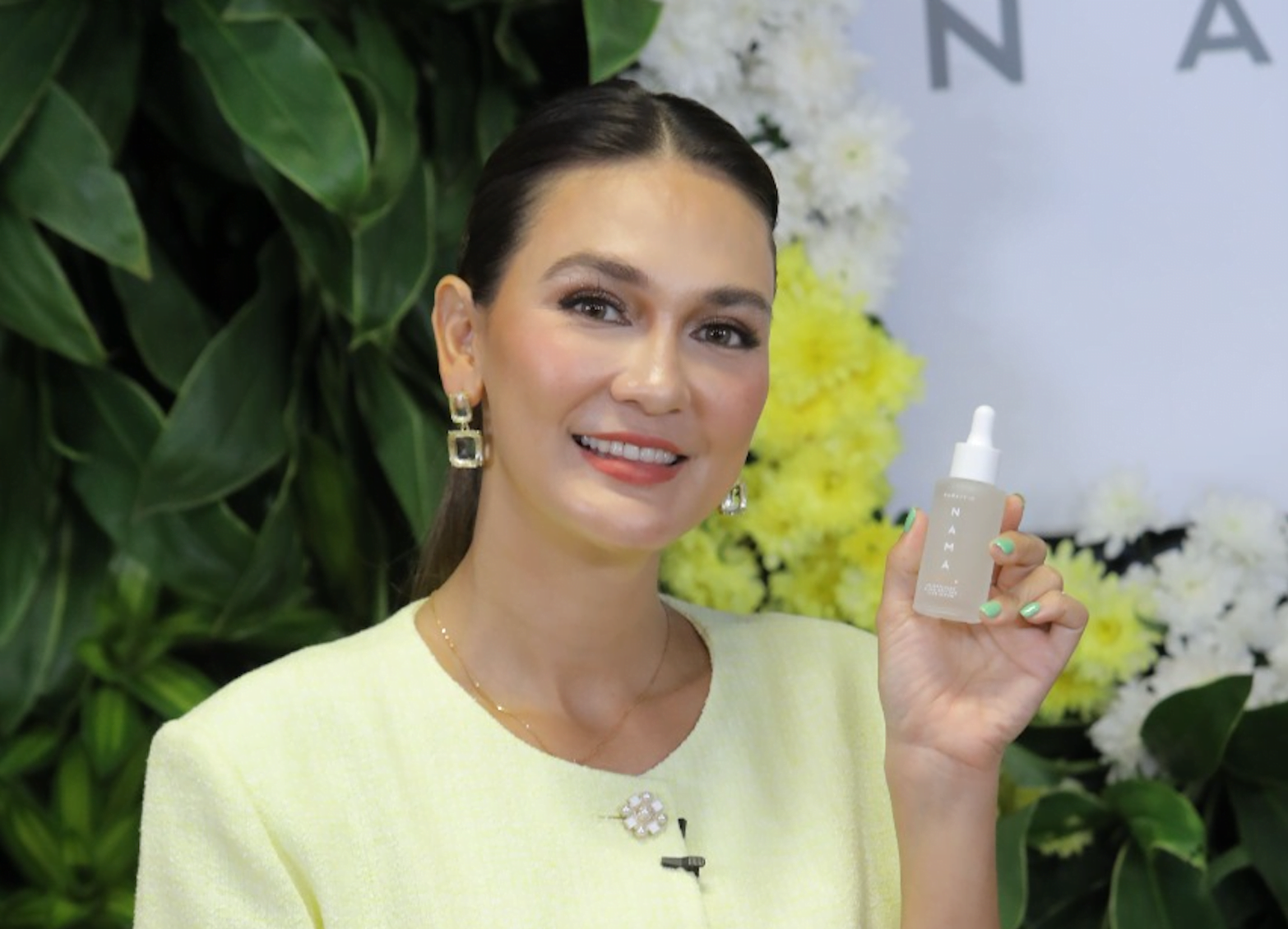  Luna Maya Luncurin Serum NAMA SKIN C BOOSTER FACE SERUM, Ini Keunggulannya!