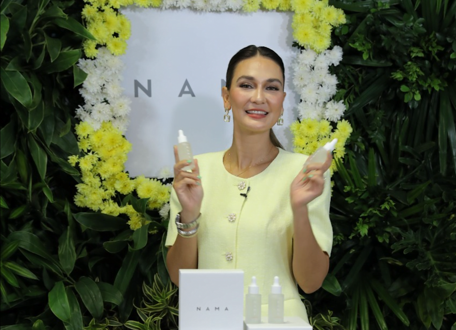  Luna Maya Luncurin Serum NAMA SKIN C BOOSTER FACE SERUM, Ini Keunggulannya!