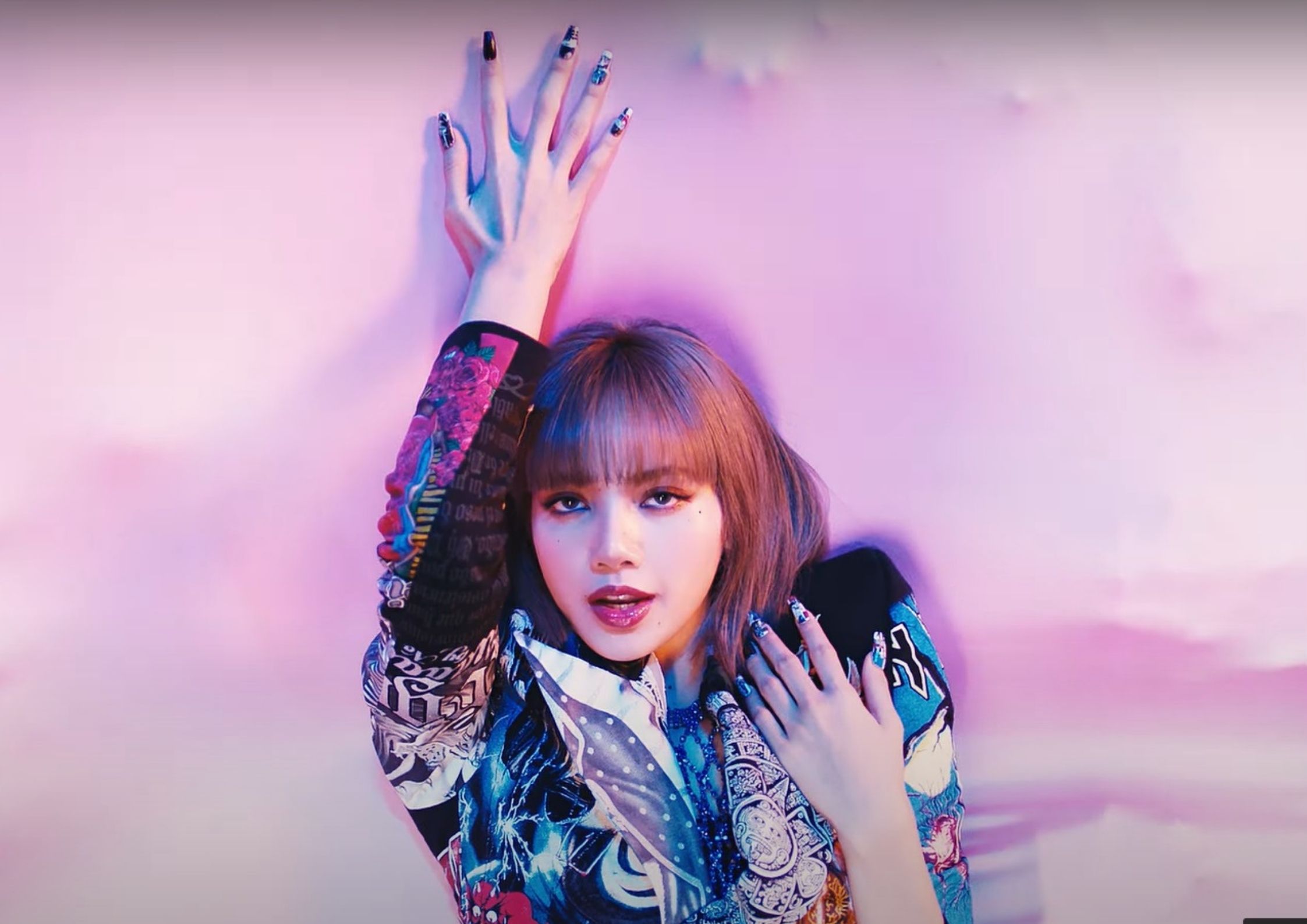 Album “LALISA” Limited Edition Laris Terjual