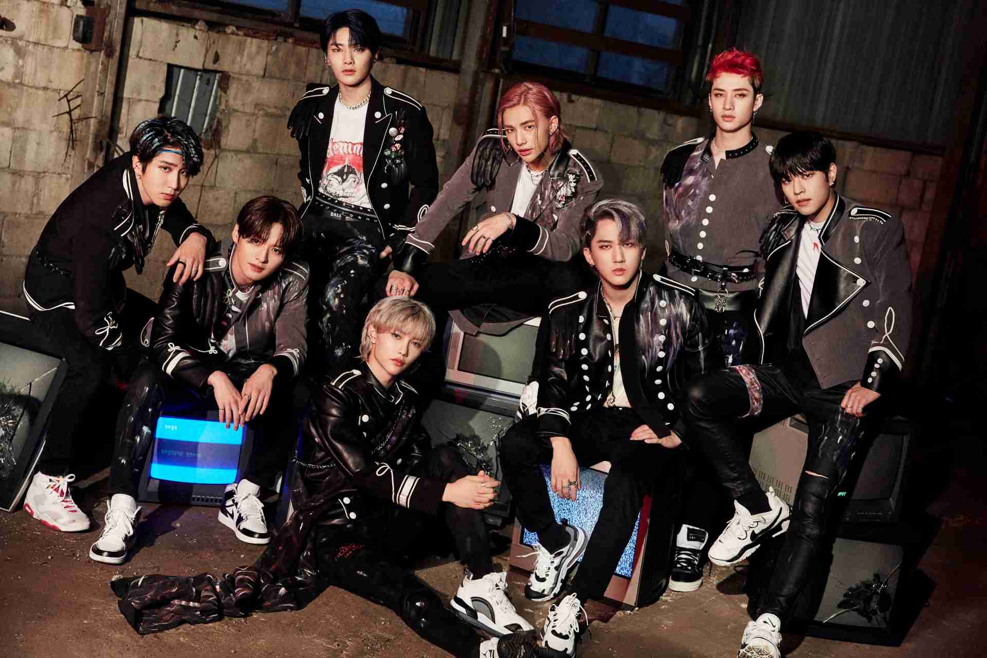 Album Stray Kids “ODDINARY’ Sukses Debut di #1 Chart Billboard 200