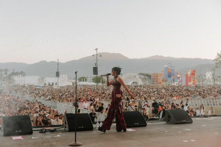 3 Penampilan Rich Brian dan NIKI di Coachella Yang Ngebuat Bangga Indonesia