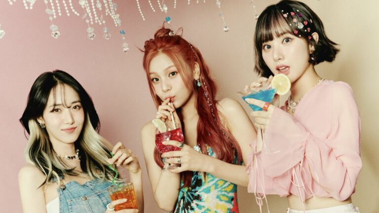 Girl Group Rookie VIVIZ Siap Bersaing di Tangga Lagu K-Pop Lewat Mini Album Terbarunya